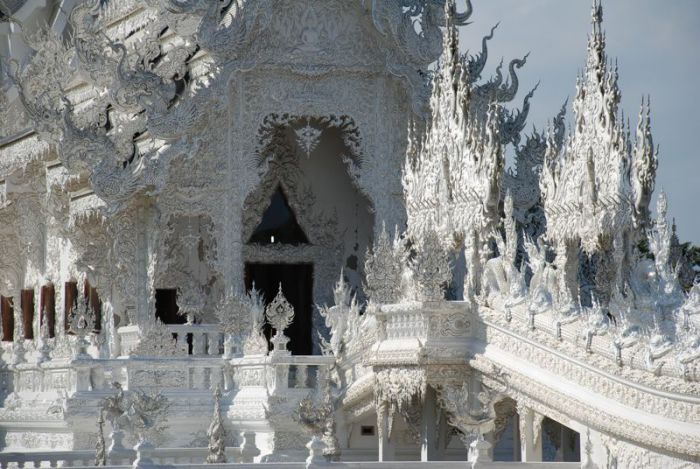 038. White Temple nabij Chiang Rai.jpg